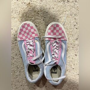 Pink white light blue checkered Vans men’s 7.5